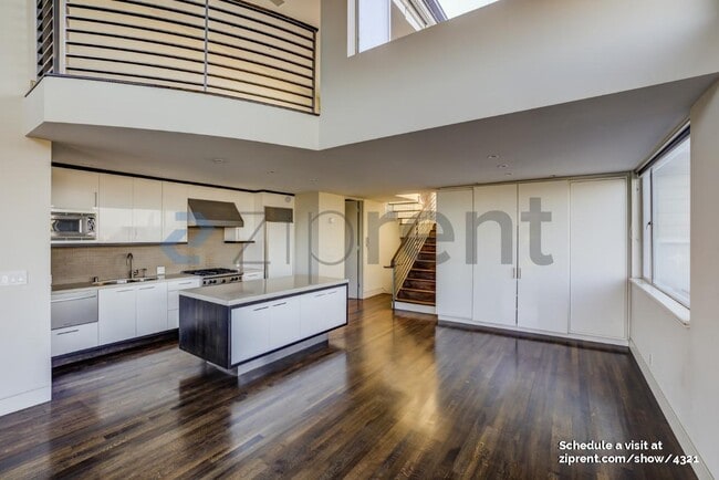 Photo - 921 Elizabeth St