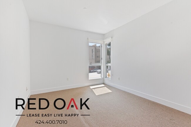 Photo - 1168 S Barrington Ave Unit 508