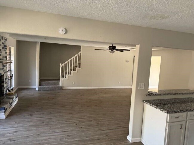 Photo - 540 River Plantation Dr