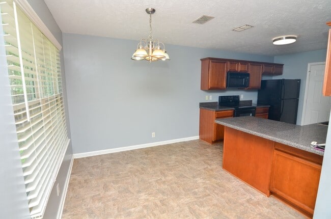 Photo - 1728 Odessa Ave