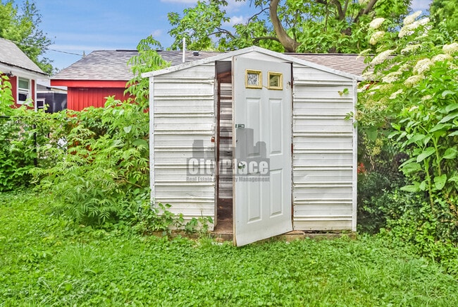 Photo - 137 S Catherwood Ave