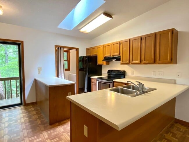 Photo - Cozy Wooded Space Close to Town