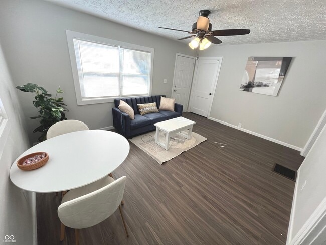 Photo - 1854 E Legrande Ave