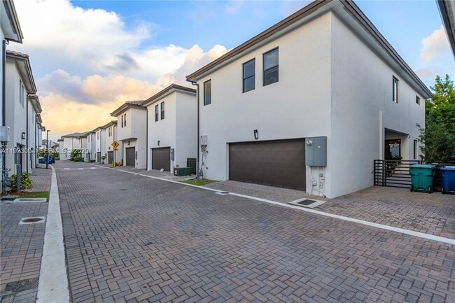 Photo - 4363 NW 81st Ave