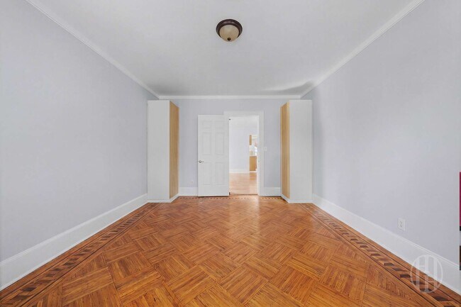 222 Albemarle Rd Unit 1F