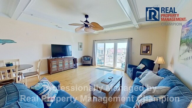 Building Photo - 307 Lake Park Blvd Unit 202