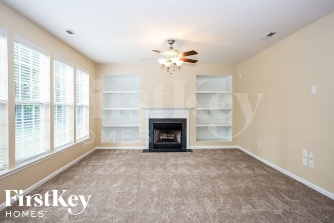 Photo - 4805 Walnut Grove St