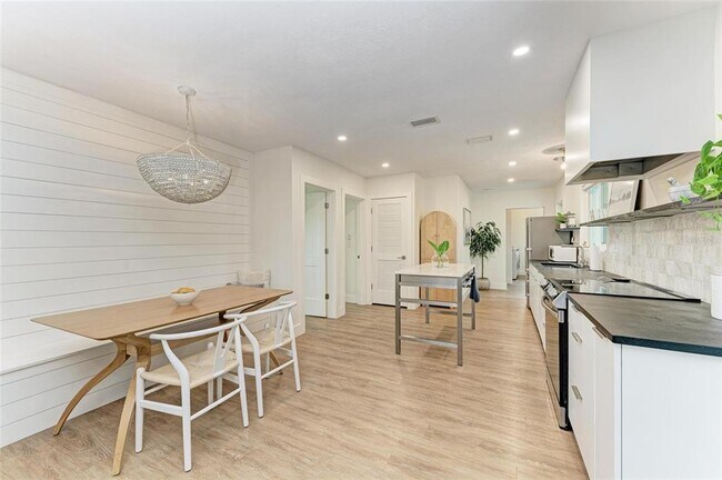 302 San Marco Dr