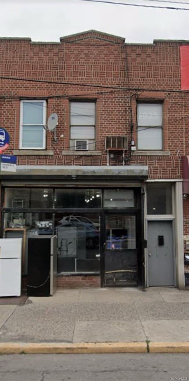 Building Photo - 182-37 Jamaica Ave Unit 2 Rental