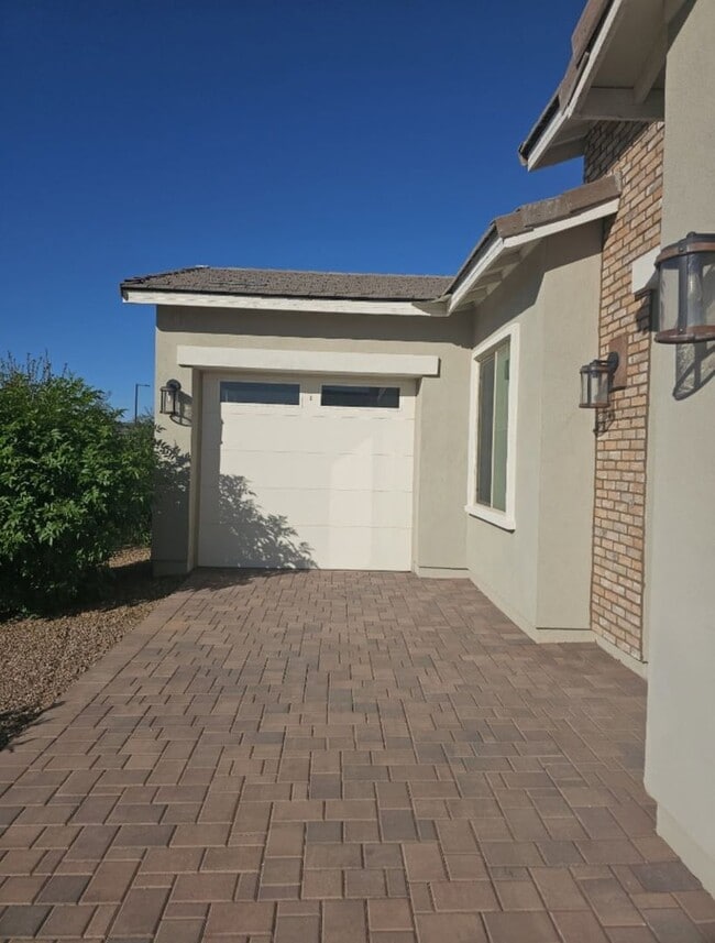 Photo - 5 BEDROOM 4 BATH SINGLE FAMILY HOME