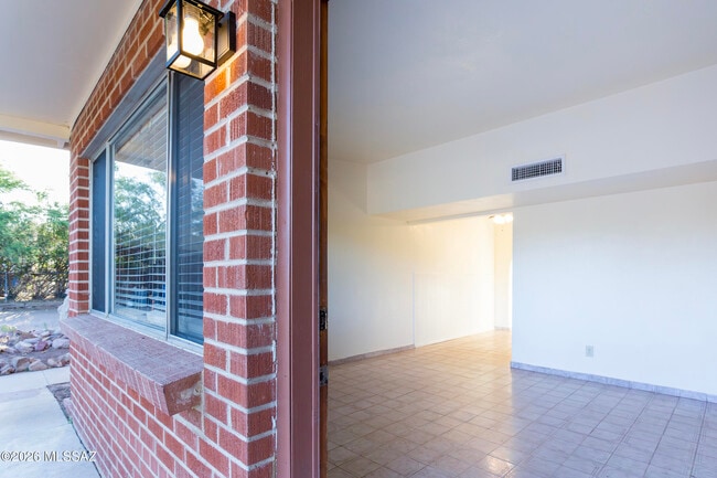 Photo - 535 N Cimarron St