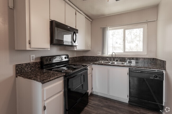 Estudio - 550 ft² - Mission Village