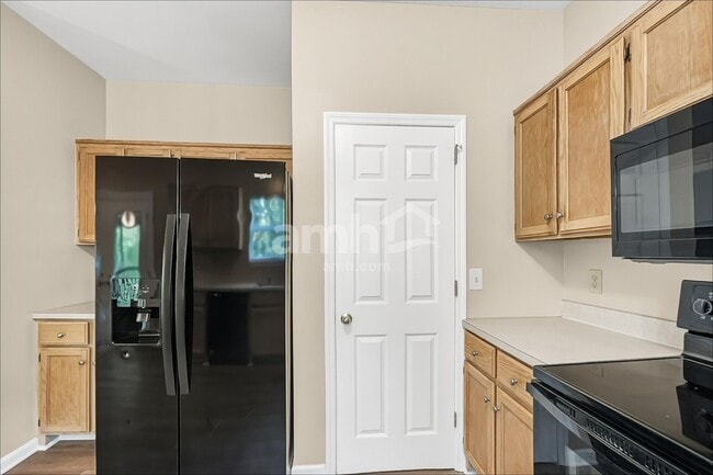 Photo - 2400 Brookstone Pl