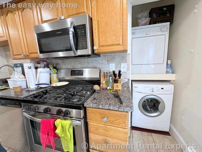 Photo - 164 Charles St Unidad #2