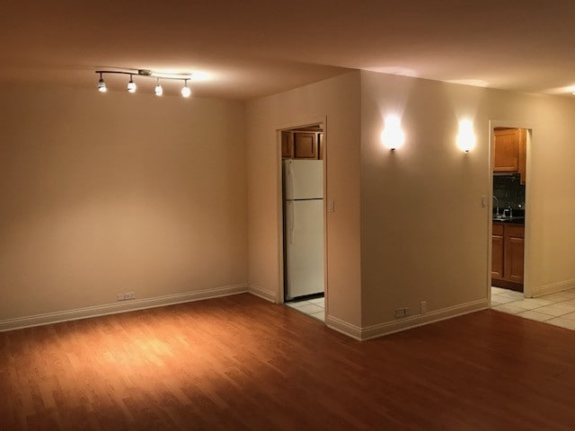 Dining Area - 5757 N Sheridan Rd Condo Unit 3c