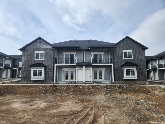 Entrance #101 on bottom right - 143 W 1525 N Unit MBR1