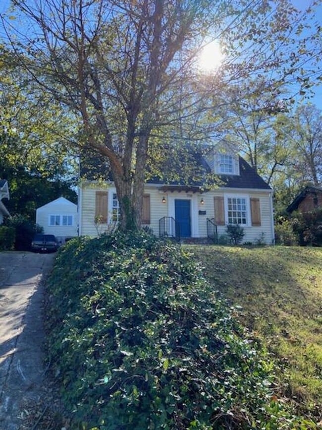 Photo - FOR RENT in LAKE BOTTOM! Available NOW!