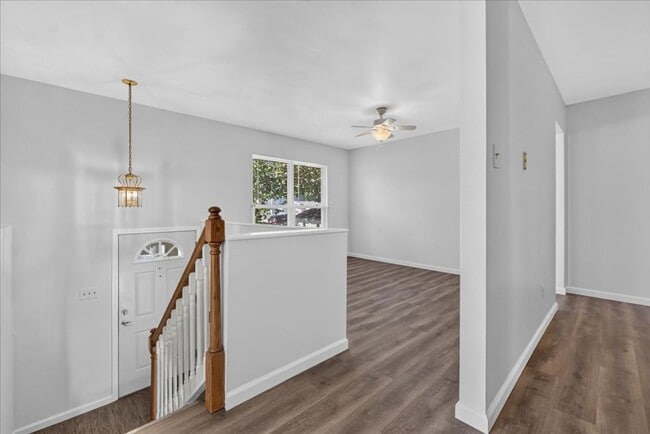 Photo - 18 Spring Song Ct