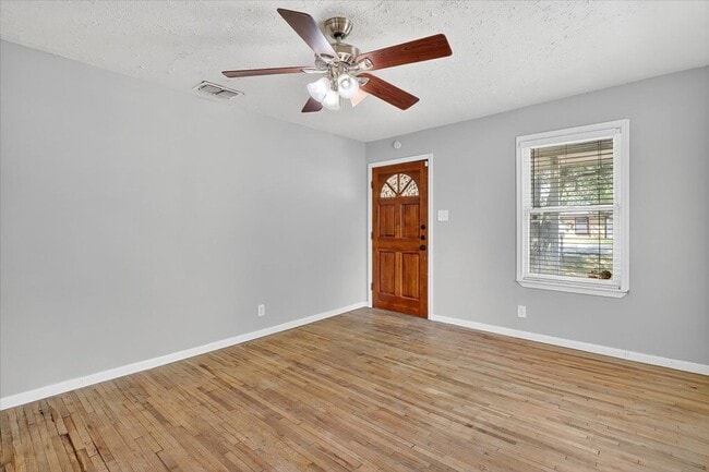 Photo - 11230 Blades- 3bed/1bath $1,095/month