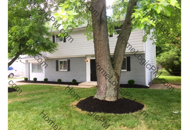 Building Photo - EAST SIDE 4 BR RECENTLY UPDATED! AVAILABLE NOW!