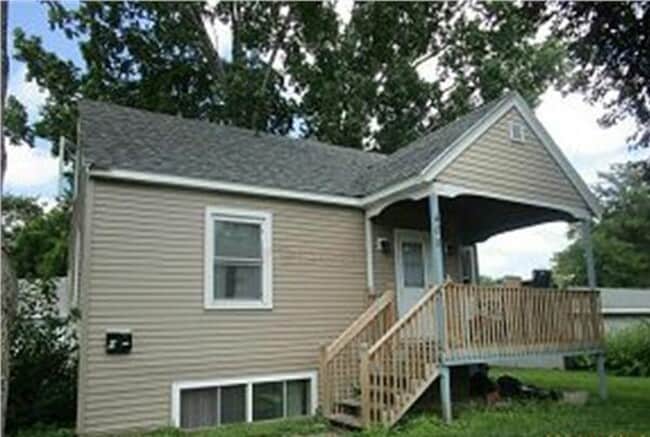 Building Photo - 408 W 2nd St Unit 408 1/2 Rental