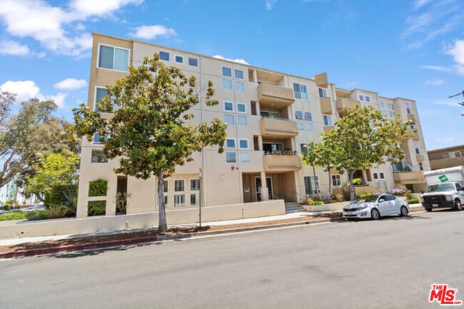 Photo - 10790 Rose Ave Townhome