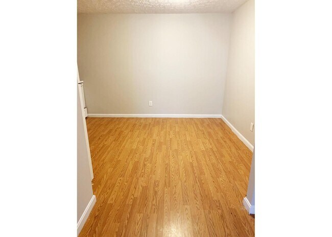 Photo - 525 Lowell Ave Unidad 525-05