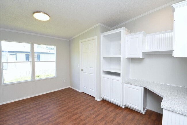12767 Roy Harris Loop