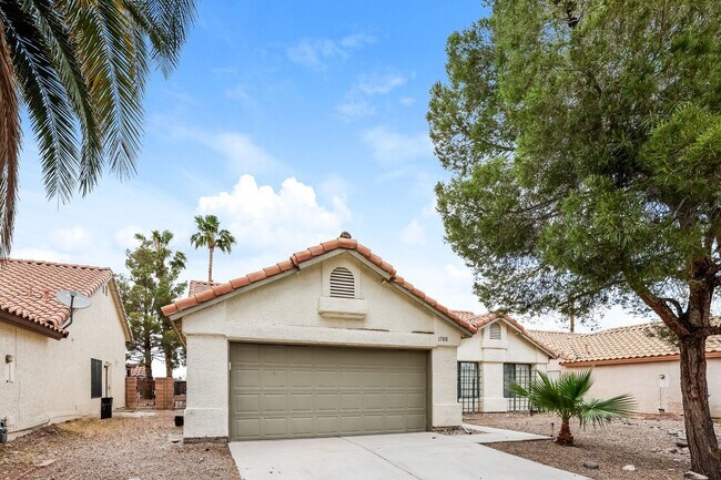 Photo - One Story 3 Bed / 2 Bath Single Family Home with Fenced Yard in Las Vegas