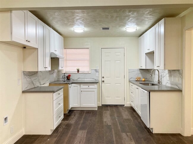 Photo - 10124 Homestead Rd