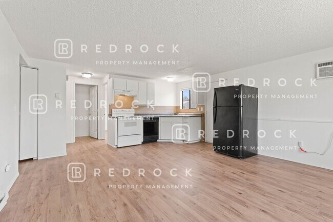 Photo - 2904 N Stone St