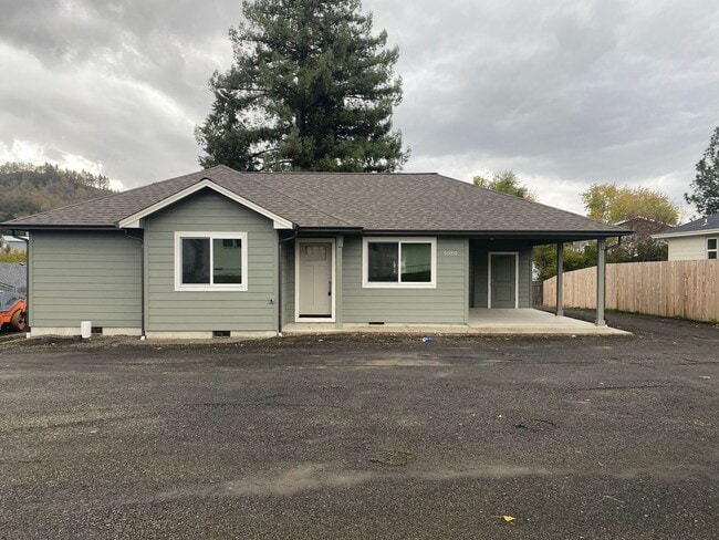 Brand New 2 Bedroom House in Green! - Brand New 2 Bedroom House in Green!
