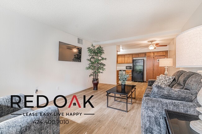 Photo - 6601 Victoria Ave Unidad 439