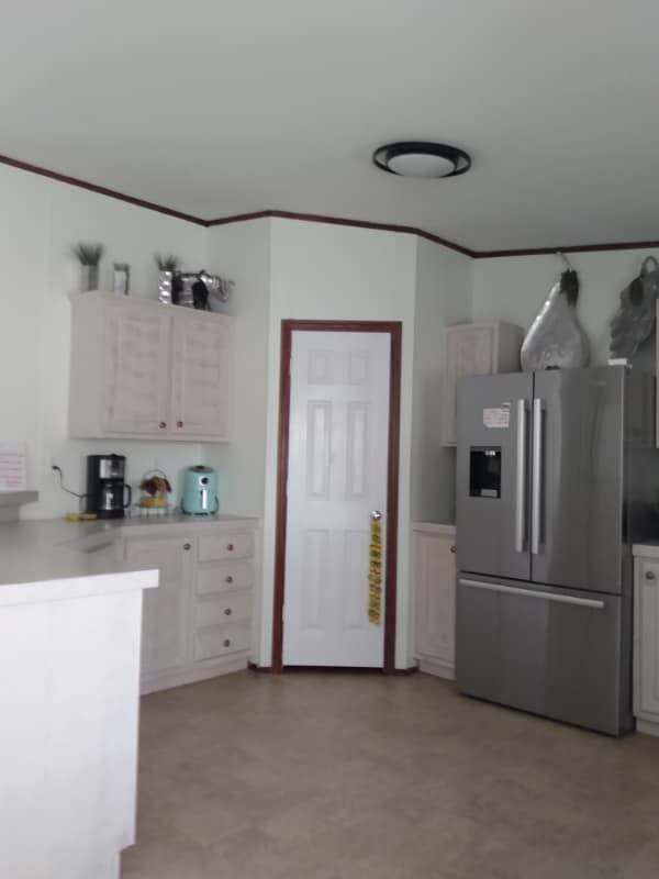 Photo - 739 Proctor Ln