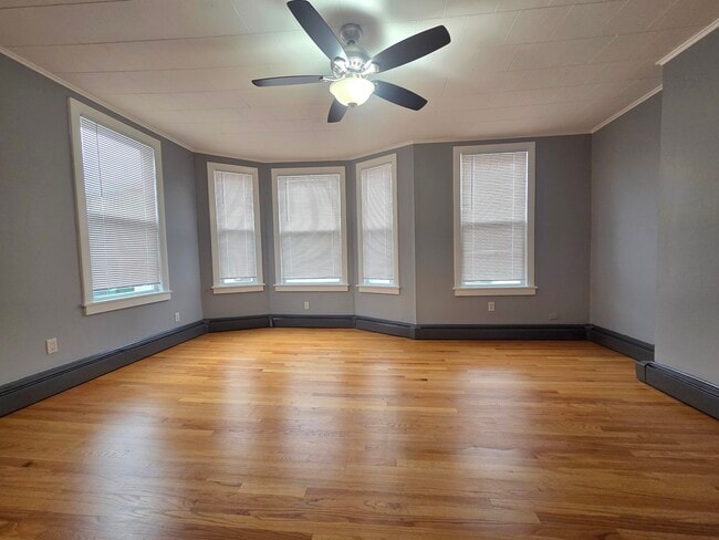 Photo - 39 Orleans St Unit 2