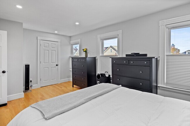 14 Everett St Unit 14-2