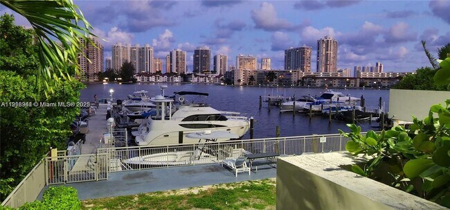 Photo - 18021 Biscayne Blvd Unit 903