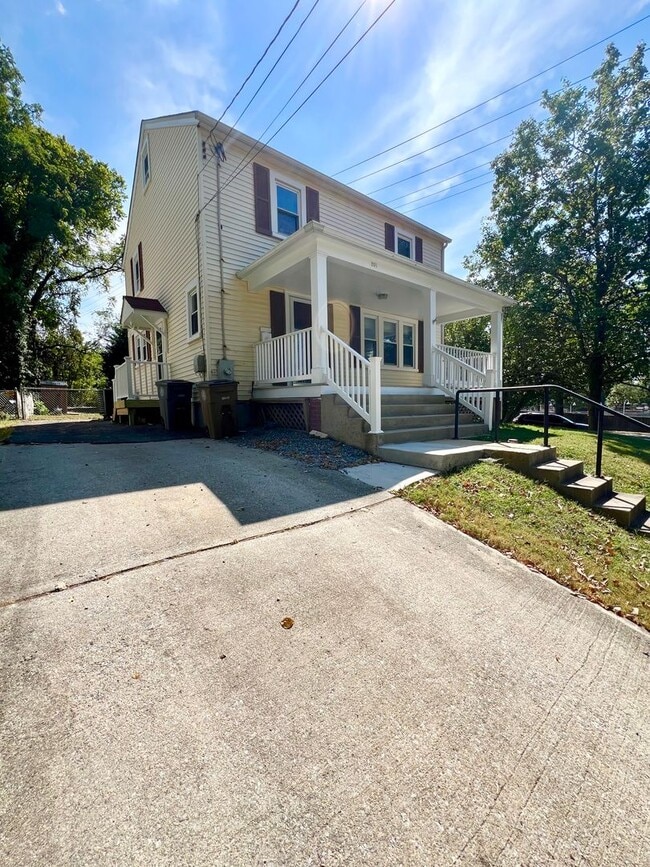 Photo - 201 Highland Ave