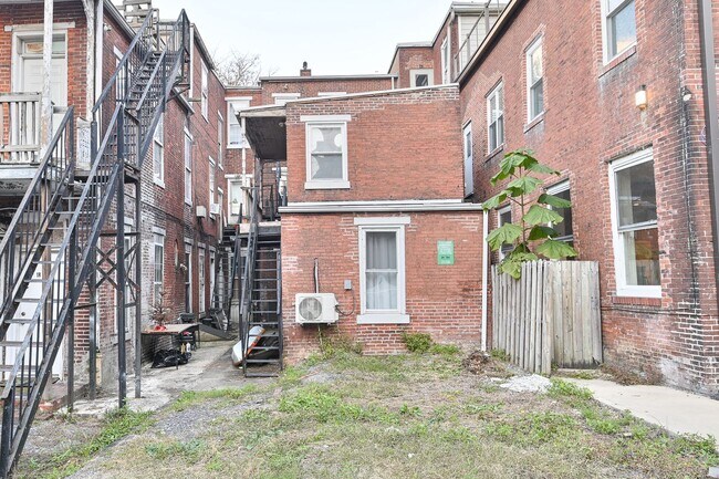 Photo - 119 Locust St Unit SECOND FLOOR