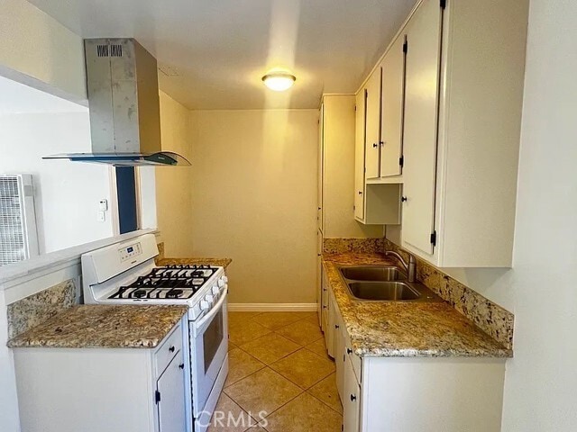 Photo - 1035 S Alma St Unit 2