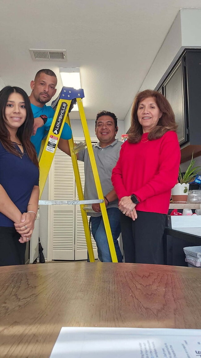 ¡Conozca a nuestro personal dedicado! - EAST POINT