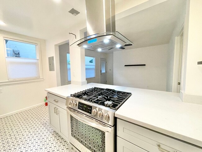 Photo - 1617 16th St Unidad 02B