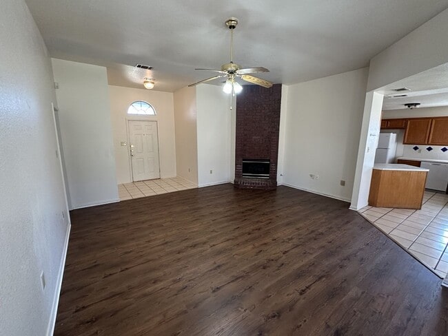 Photo - AVAILABLE NOW! 3 Bed 2 Bath