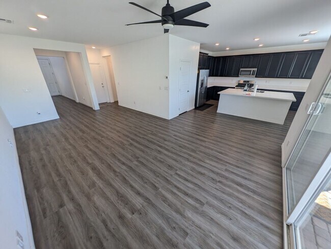 3009 Moulin Hts St