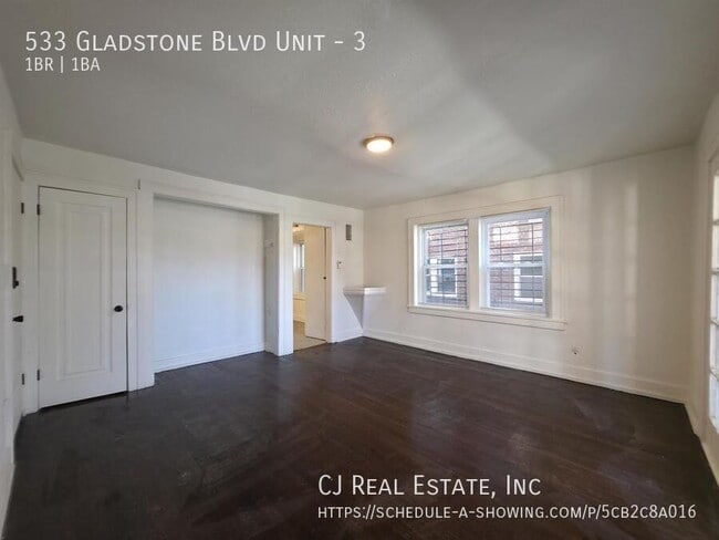Photo - 533 Gladstone Blvd