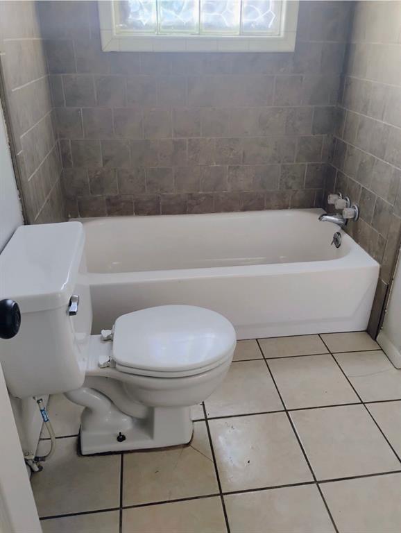 Photo - 2216 Dixon Rd