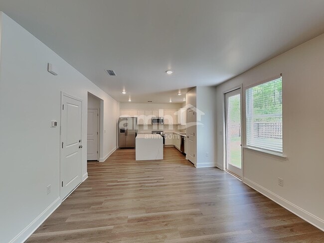 Photo - 925 Carnelian Ln