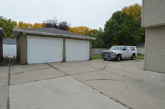 Photo - Quiet Side by Side Duplex Unit 3615