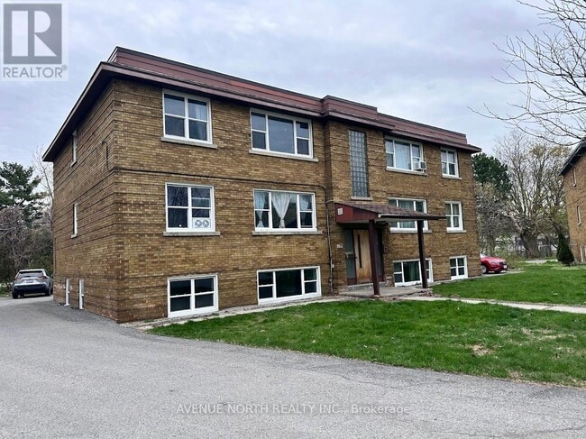 Photo - 1170 Dover Crescent Unit 1