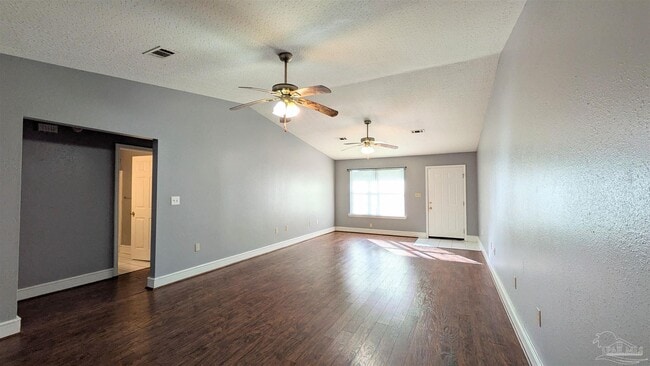 Photo - 912 Rentz Ave